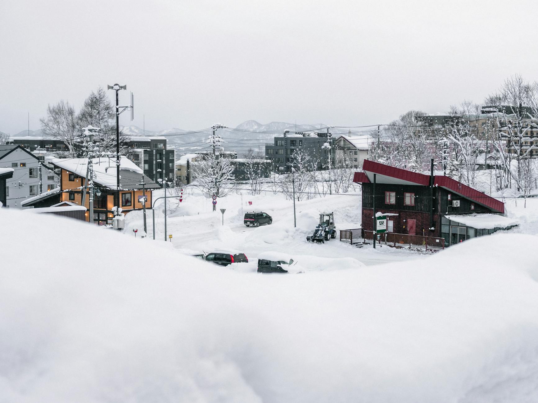 hokkaido snow mountain winter