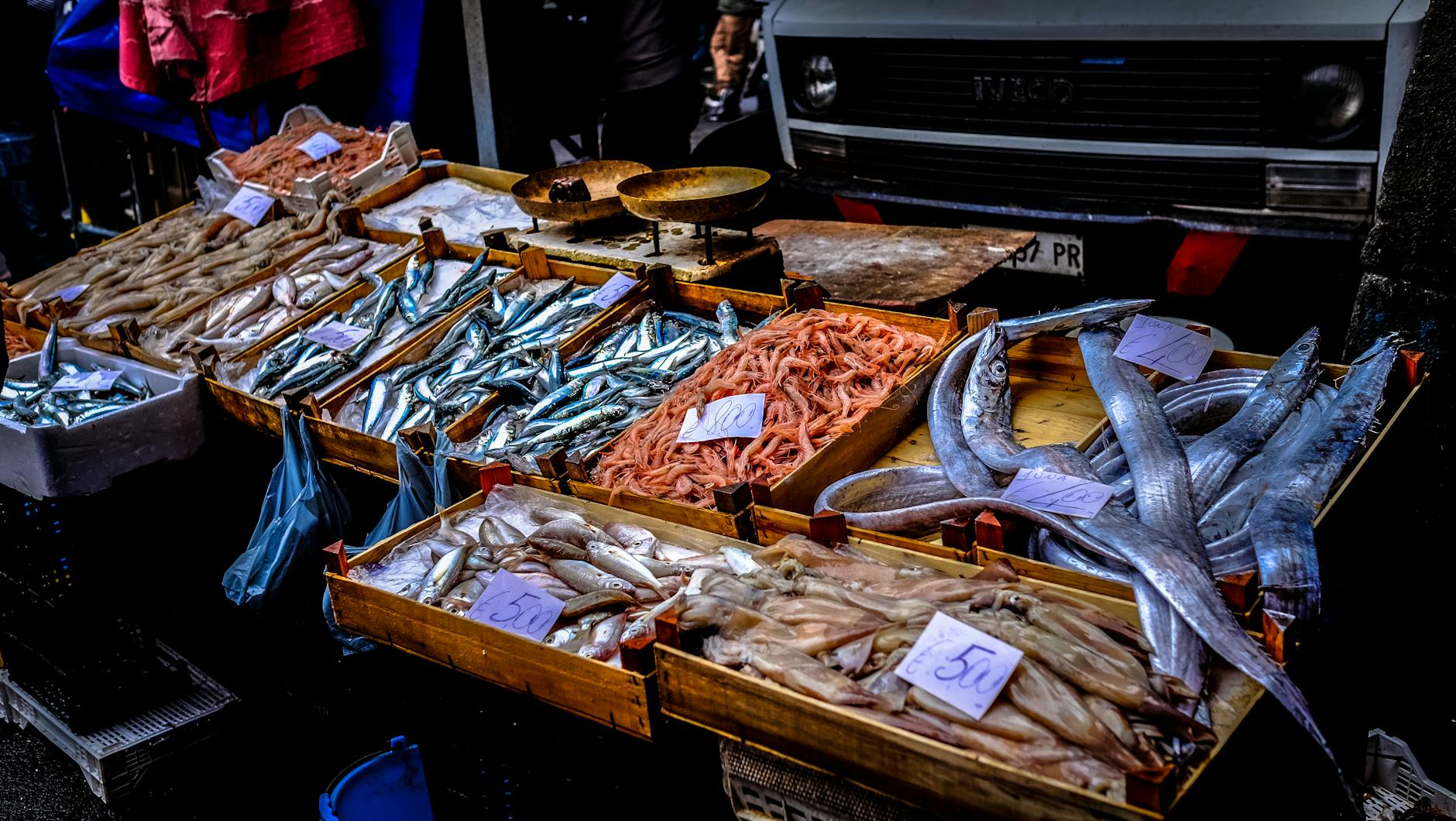 fish market stall seafood