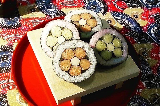 2 hours sushi class - A warm start with tea and introductions