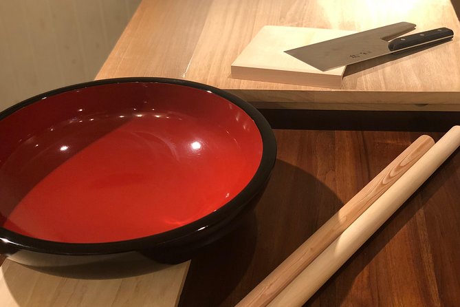 A pairing experience in Sapporo where you can enjoy tempura and 3 kinds of Hokkaido-only sake, along with a soba-noodle making experience! - Hokkaido tempura prepared by a chef