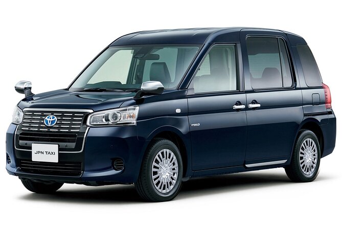 [Airport Transfer] Smoothly move between Sapporo and New Chitose Airport with a private car! one way - Meeting your driver at New Chitose Airport