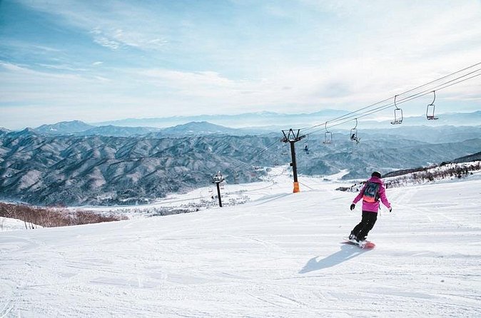 Full Day Private Skiing / Snowboarding Tour in Sapporo - Why Hoheikyo Onsen is the memorable finish