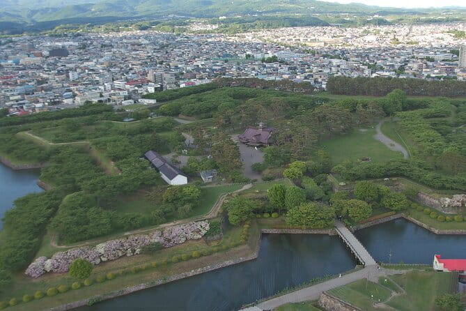 Hakodate Exploration Tour with Private Guide - Kanemori Red Brick Warehouse: a gentler final stop