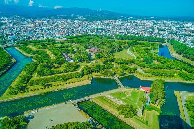 Hakodate Exploration Tour with Private Guide - Public transport or private car?