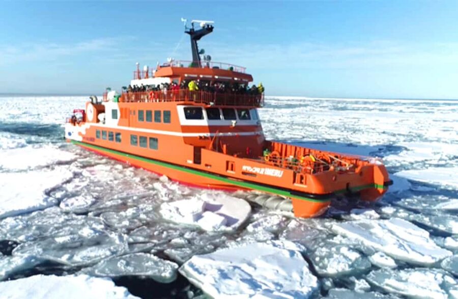 Hokkaido Asahiyama Zoo, Icebreaker GARINKO GO Sunset Tour - Leaving Sapporo at 8:30 in the morning