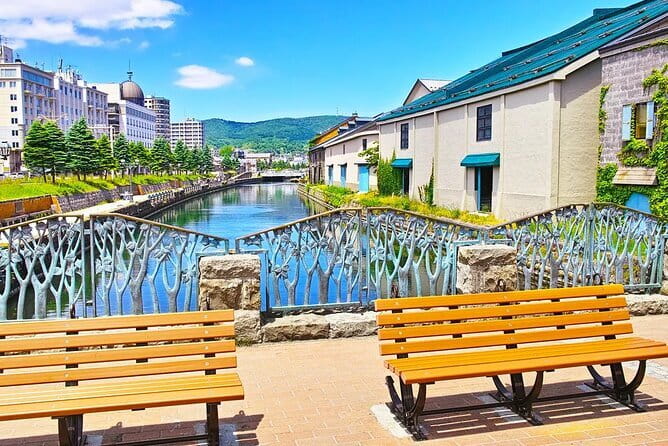 Hokkaido｜Noboribetsu Lake Toya Otaru Panoramic from Tour Sapporo - Oyunuma Pond adds hot water and sulfur air