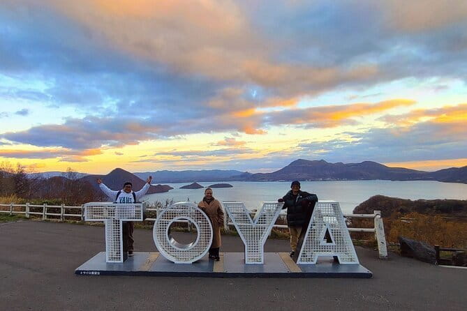 Hokkaido│Noboribetsu & Toya Day Tour with Ropeway Ticket - Lake Shikotsu starts the day with clear water