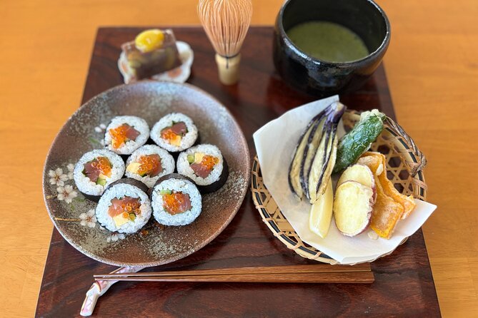 Hokkaido Seafood Sushi Rolls Experience with Matcha, in Sapporo - Making sushi in a Sapporo home kitchen