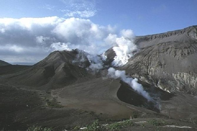 Lake Toya and Noboribatsu Hell Valley Private Day Trip - Who should book this experience?