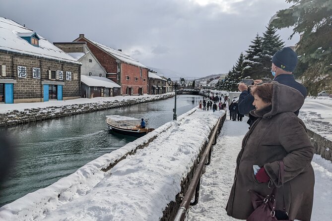 Otaru & Yoichi Tour with Licensed Guide & Vehicle from Sapporo - Walking Sakaimachi Street