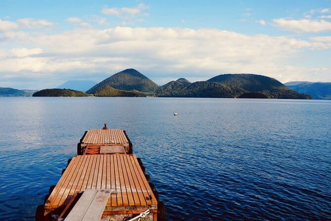 Private Day Tour to Hokkaido Noboribetsu and Lake Toya by Car - Silo Observatory and the first Lake Toya panorama