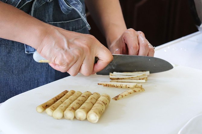 Private Japanese Cooking Class in Sapporo with Local Host Kanae - What the strongest feedback tells you
