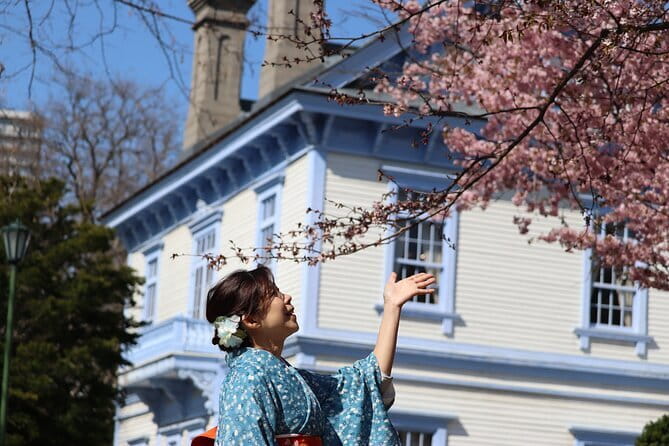 Private Kimono Styling with Memory Photos by a Bridal Stylist - Choosing your kimono in Shinkawa