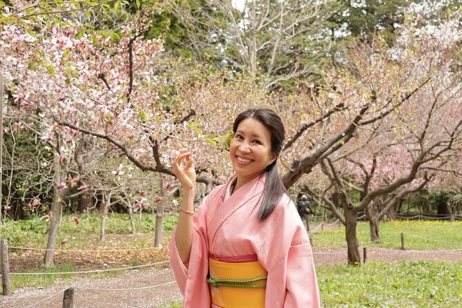 Private Kimono Styling with Memory Photos by a Bridal Stylist - Visiting Hokkaido Shrine with simple guidance