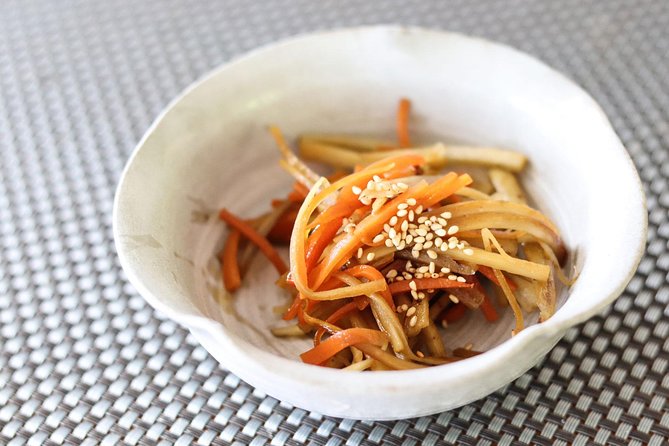Private Market Tour and Cooking Class with Kanae, a Sapporo Local - Key points to know before booking