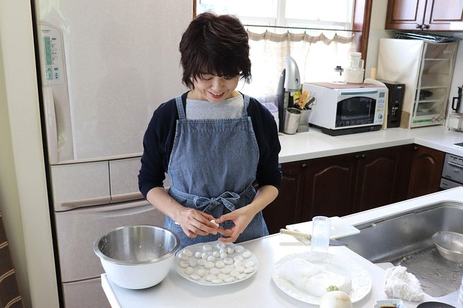 Private Market Tour and Cooking Class with Kanae, a Sapporo Local - Seasonal menus and special requests