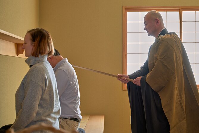 Private Temple Tour with Zazen Meditation - Trying zazen without forcing the posture