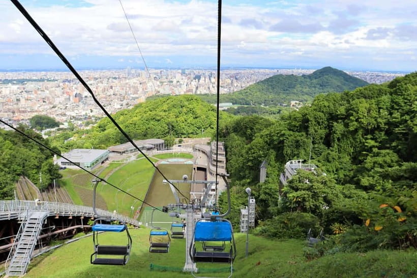 Sapporo: Mt. Maruyama Hike & Okurayama Ski Jump - Lunch and the change to Okurayama