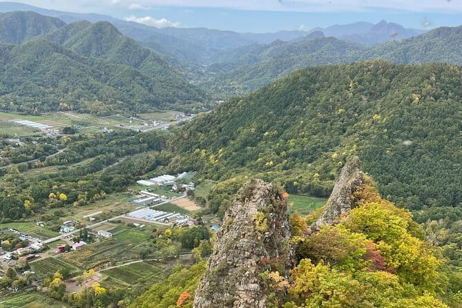 Sapporo Private Sightseeing Tour in Onsen with Special Package - What the $201.97 price really buys