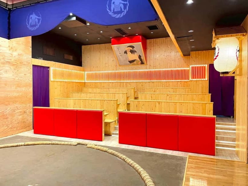 Sapporo: Sumo Show Experience with Japanese food & Photo - The photo and gift bag make the price easier to judge