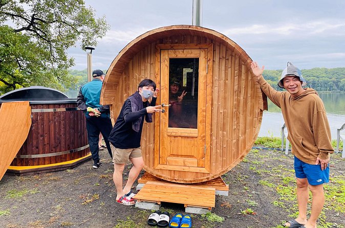 Sauna experience with great view & tour to enjoy food, blue beer - Ice anglers, eagles, and the view