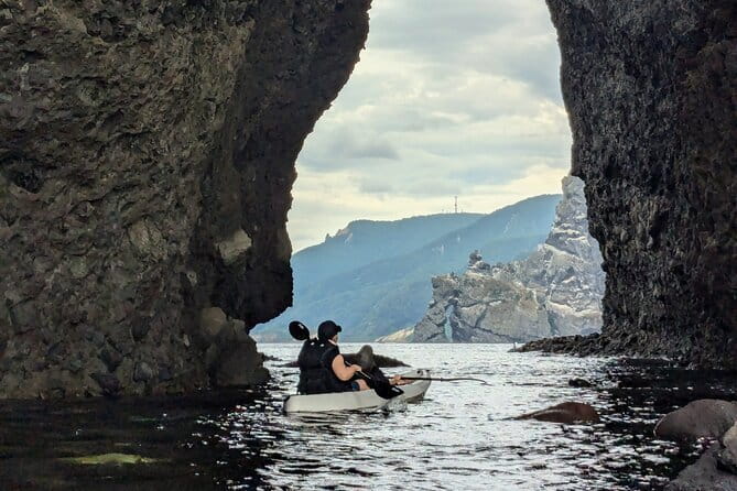 Sea Kayaking Tour - Otaru Coastal Adventure - A ten-minute briefing that sets you up well