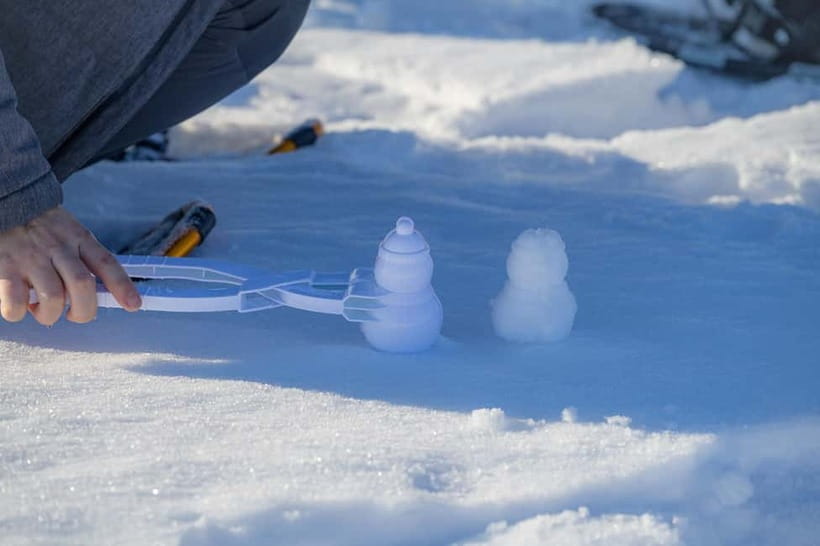 Snowshoeing on a Sparkling Biei Hill & Winter Cafe Time - What the $64 price really covers