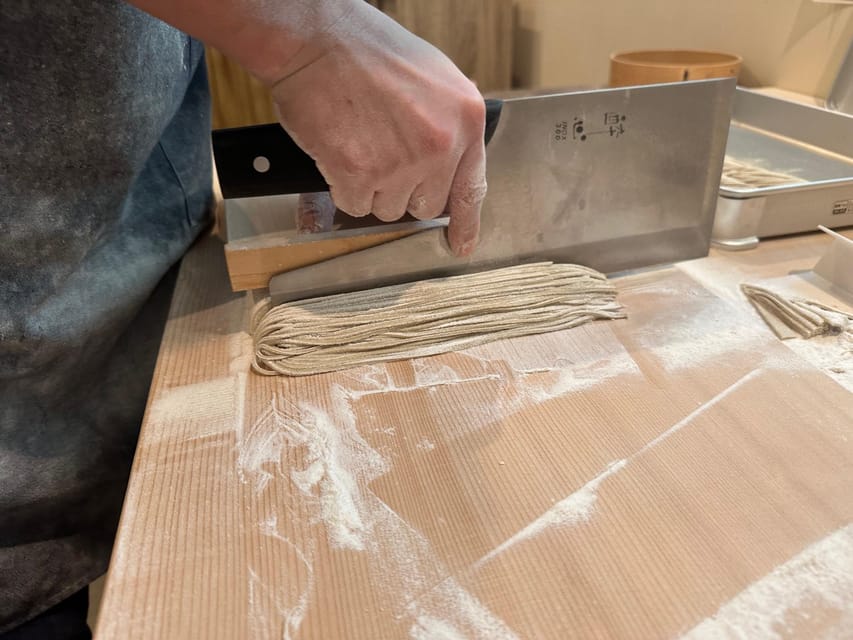 Soba noodle making experience and tempura, Hokkaido sakeplan - Getting there from Sapporo and Shiroi Koibito Park