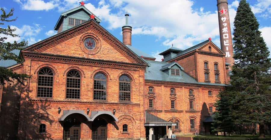 Sopporo: Hokkaido Shrine and Atama Daibutsu Full-Day Tour - What the bus day feels like