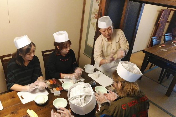 Taught by a professional! Making sushi with Hakodate's Fresh Fish - The small group makes a difference